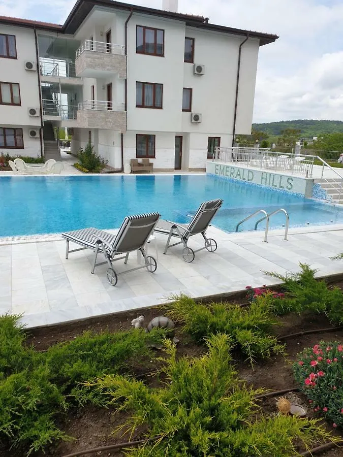 Emerald Hills Aparthotel Sozopol
